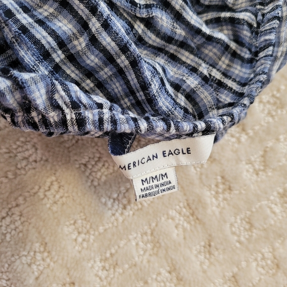 AMERICAN EAGLE Blue & White Plaid Halter Sleeveless Cropped Top - Picture 4 of 6